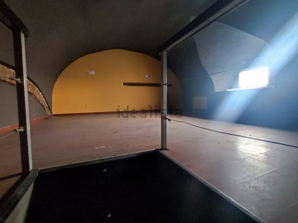 locale commerciale in affitto a Benevento in zona Centro Storico