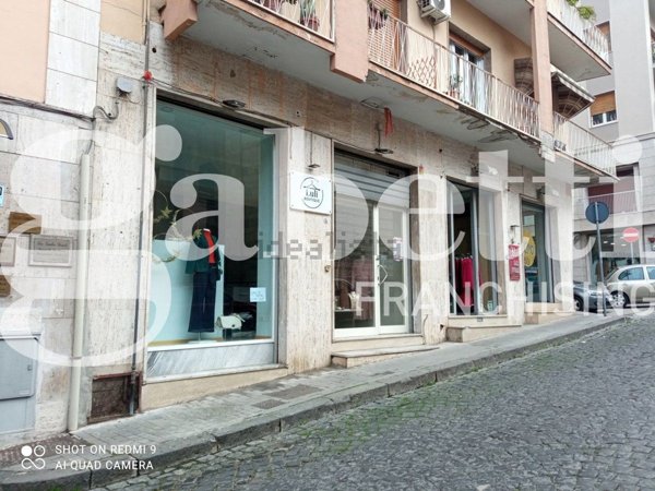 locale commerciale in affitto a Benevento in zona Centro Storico
