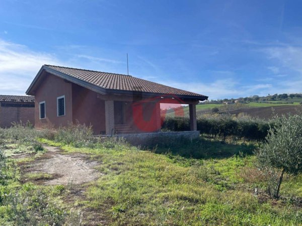 casa indipendente in affitto a Benevento in zona Cancelleria