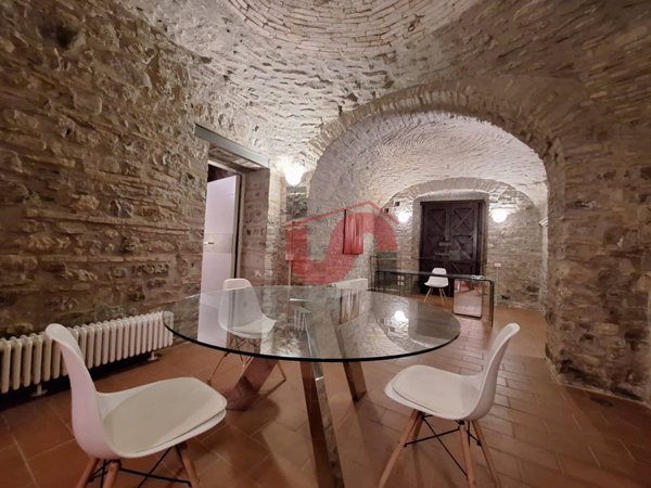 locale commerciale in affitto a Benevento in zona Centro Storico