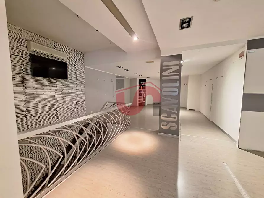 locale commerciale in affitto a Benevento in zona Centro Storico