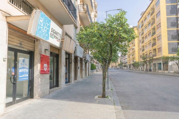 locale commerciale in affitto a Benevento in zona Mellusi / Atlantici