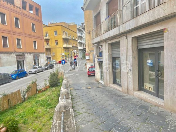 negozio in affitto a Benevento in zona Centro Storico