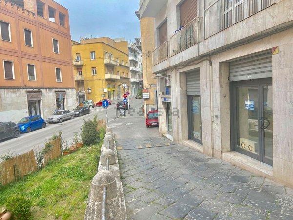 locale commerciale in affitto a Benevento in zona Centro Storico