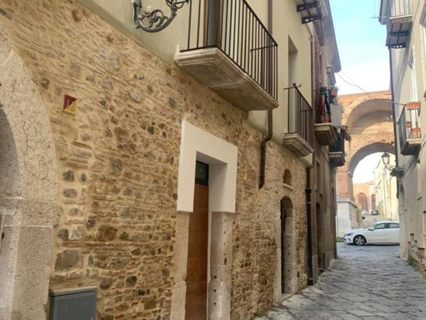 appartamento in affitto a Benevento in zona Centro Storico