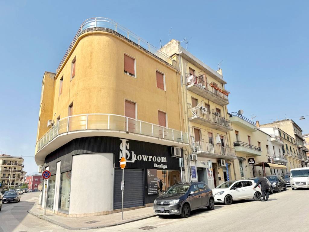 negozio in affitto a Benevento in zona Porta Rufina