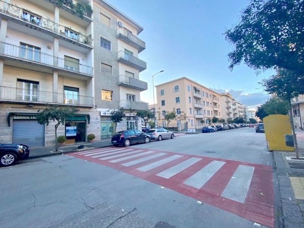 locale commerciale in affitto a Benevento in zona Mellusi / Atlantici