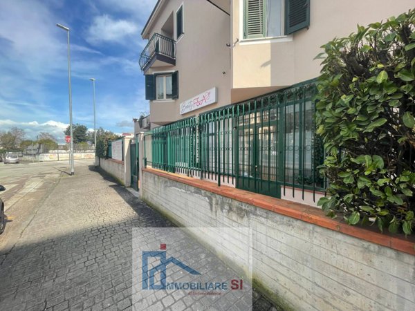 locale commerciale in affitto a Benevento in zona Mellusi / Atlantici