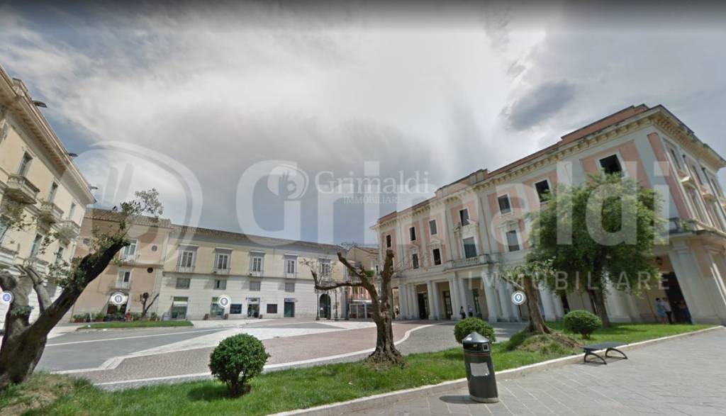 negozio in affitto a Benevento in zona Centro Storico