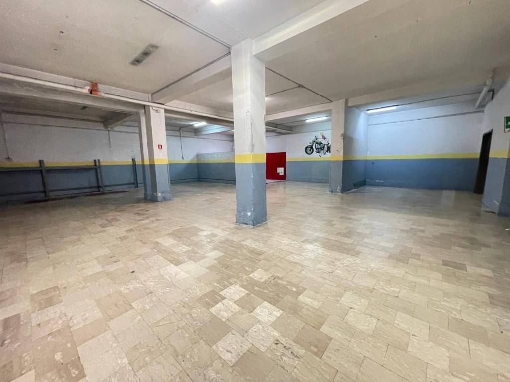 locale commerciale in affitto a Benevento in zona Libertà