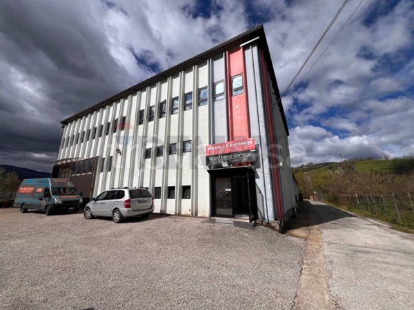 negozio in affitto a Ceppaloni