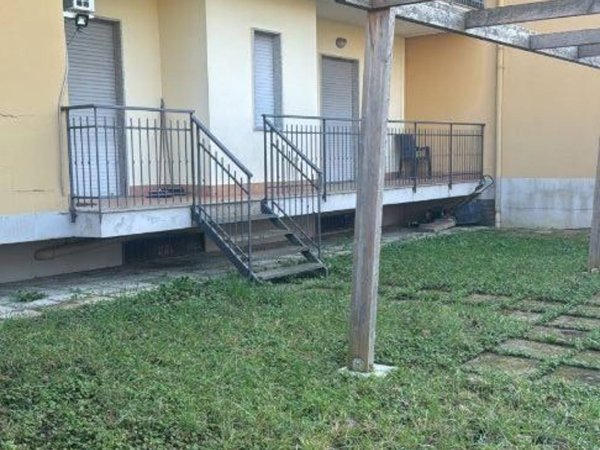 appartamento in vendita a Dugenta