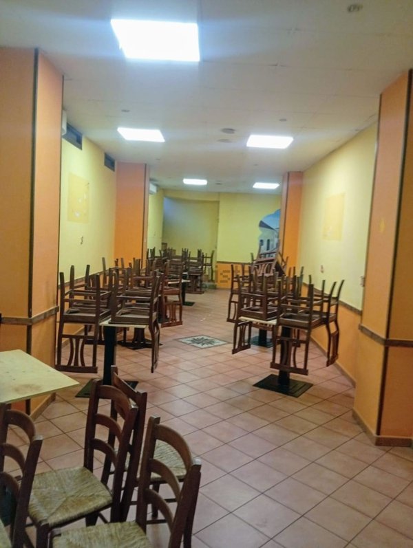 locale commerciale in affitto a Pietrelcina