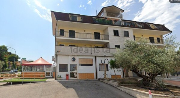 locale commerciale in affitto a San Nicola Manfredi