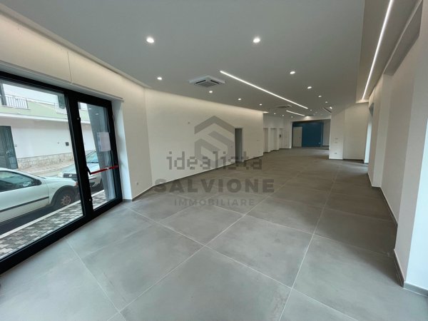 locale commerciale in affitto a Telese Terme
