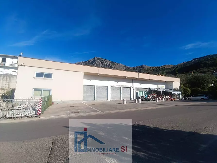locale commerciale in affitto a Vitulano