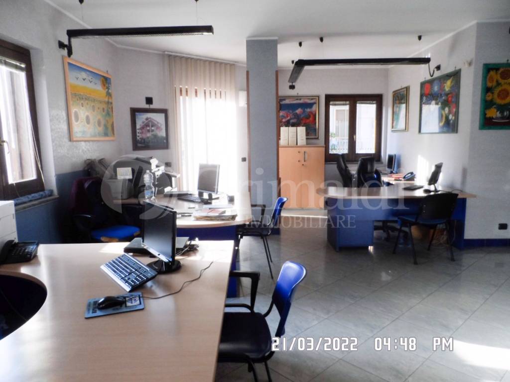 ufficio in affitto ad Acerra in zona Centro Città