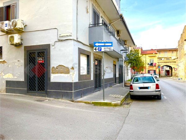 negozio in affitto ad Acerra