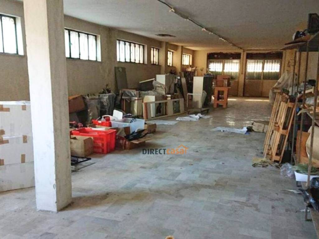 locale commerciale in affitto ad Acerra in zona Centro Città