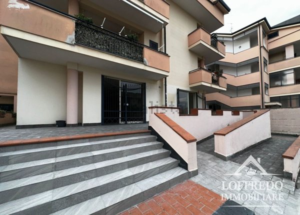 locale commerciale in affitto ad Acerra