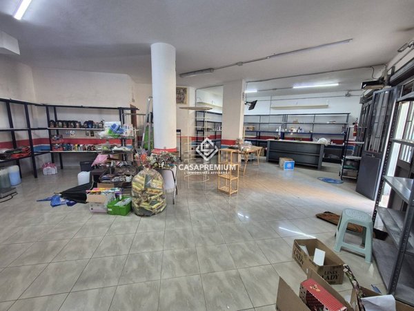 locale commerciale in affitto ad Acerra