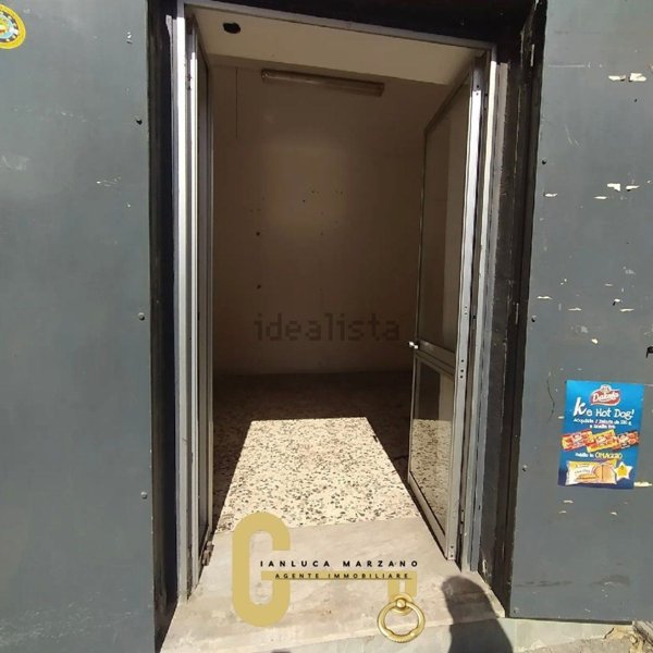 locale commerciale in affitto ad Acerra