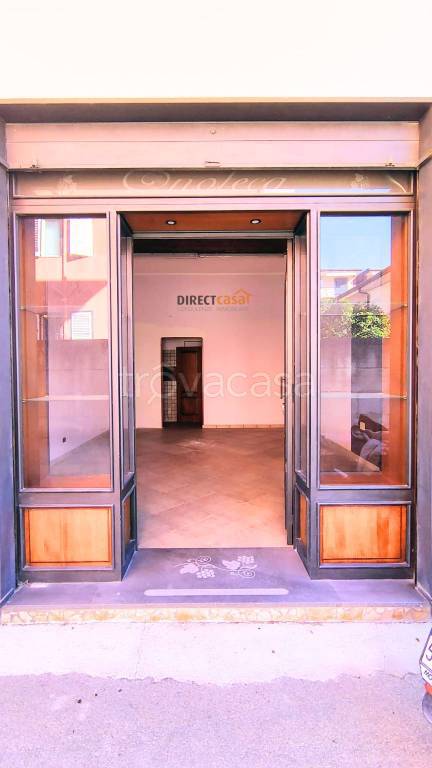 negozio in affitto ad Acerra