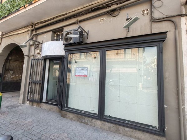 locale commerciale in affitto ad Acerra