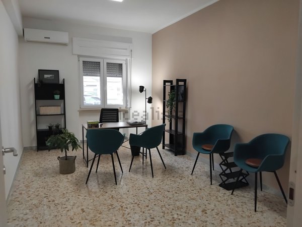 ufficio in affitto ad Acerra in zona Centro Città