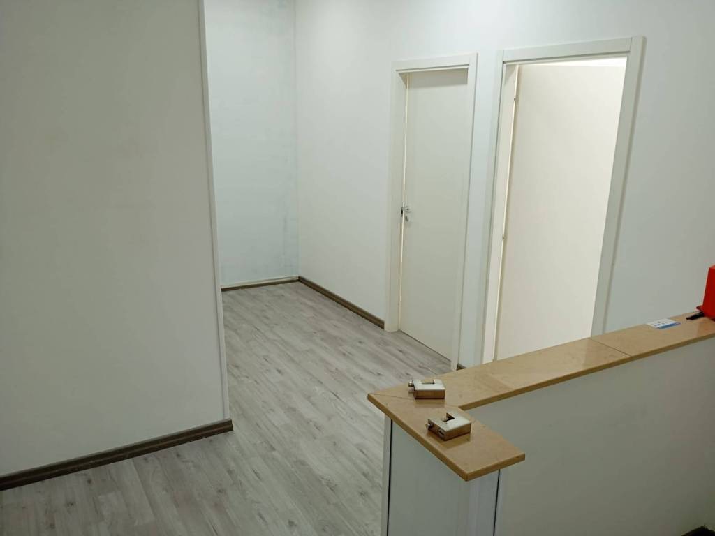 ufficio in affitto ad Acerra in zona Centro Città