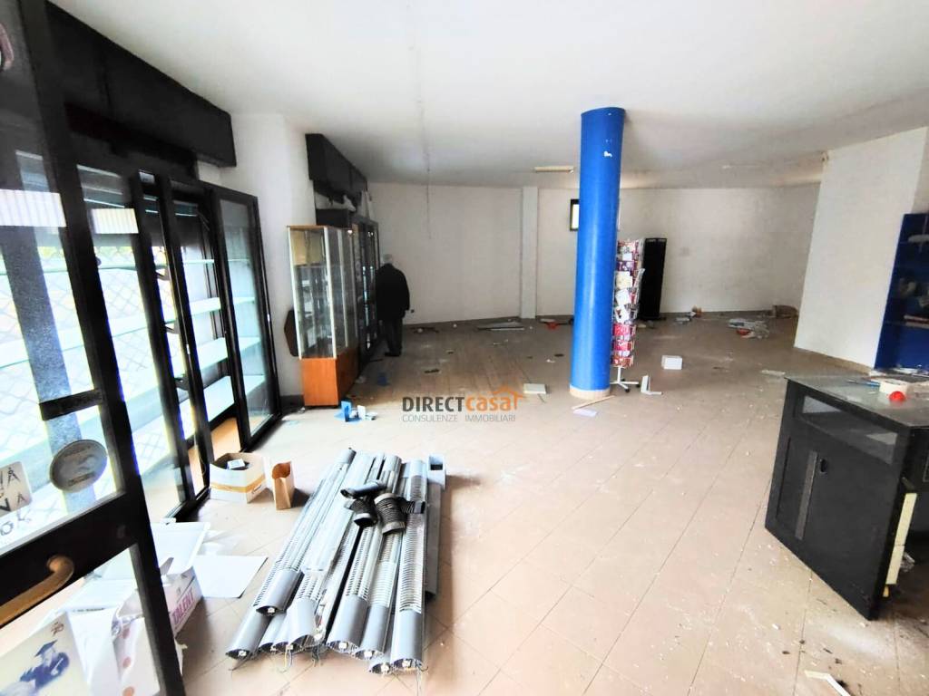 negozio in affitto ad Acerra