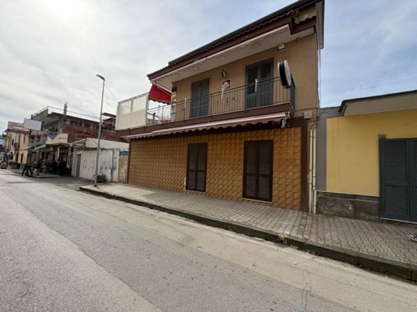 negozio in affitto ad Acerra