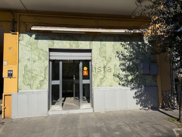 locale commerciale in affitto ad Acerra