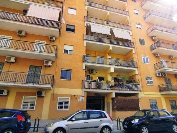 ufficio in affitto ad Acerra in zona Centro Città