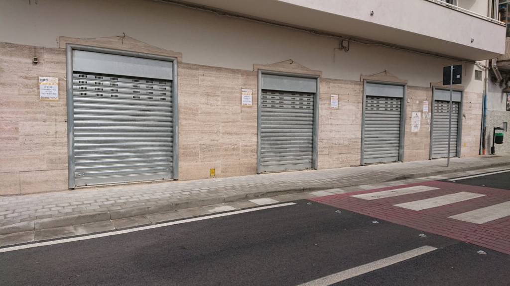 negozio in affitto ad Acerra