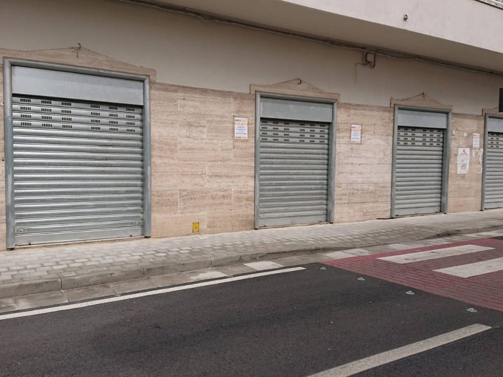 negozio in affitto ad Acerra