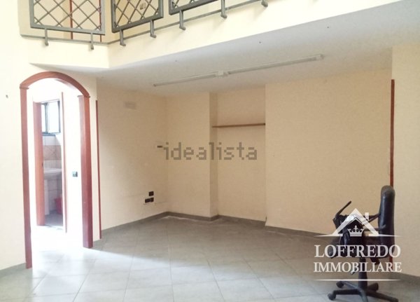 locale commerciale in affitto ad Acerra in zona Centro Città