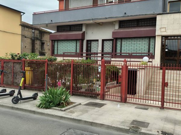 negozio in affitto ad Acerra