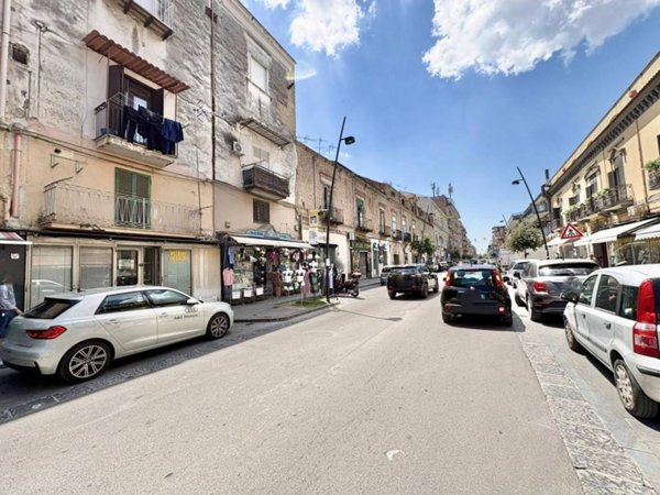 negozio in affitto ad Acerra