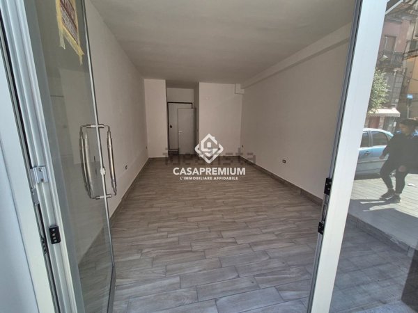 locale commerciale in affitto ad Acerra in zona Centro Città