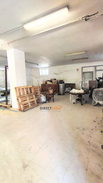 locale commerciale in affitto ad Acerra