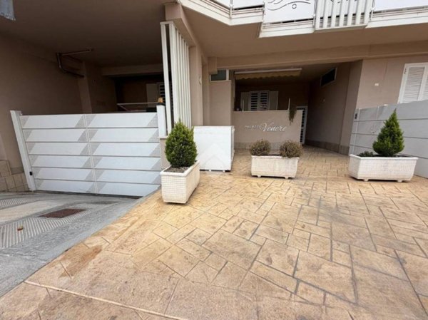 box auto in affitto ad Acerra in zona Centro Città