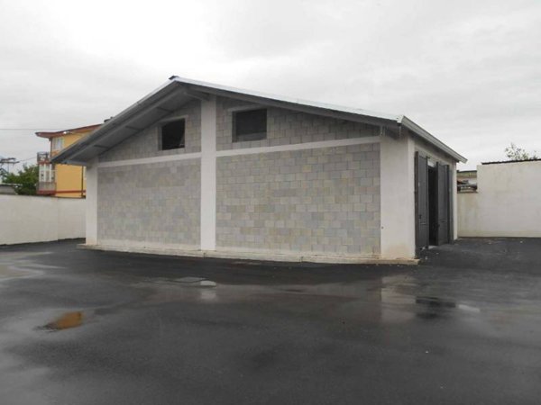 capannone in affitto ad Afragola in zona Saggese