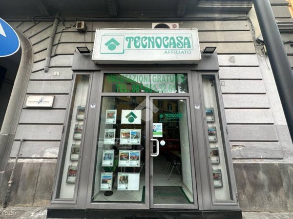 negozio in affitto ad Afragola in zona Centro Città