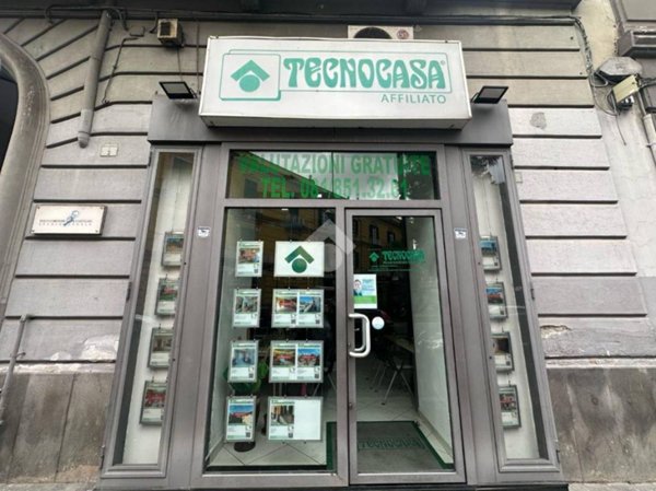 negozio in affitto ad Afragola in zona Centro Città