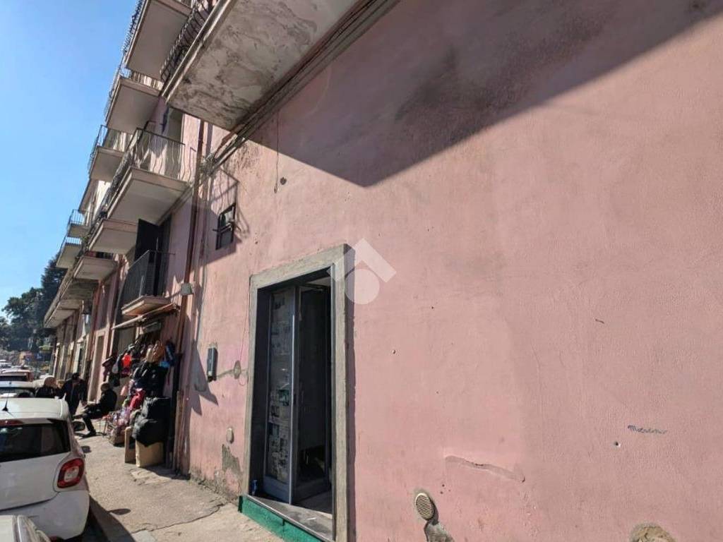 negozio in affitto ad Afragola in zona Centro Città