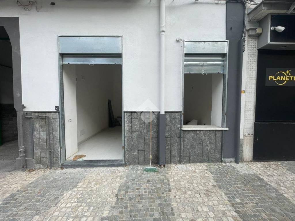 negozio in affitto ad Afragola