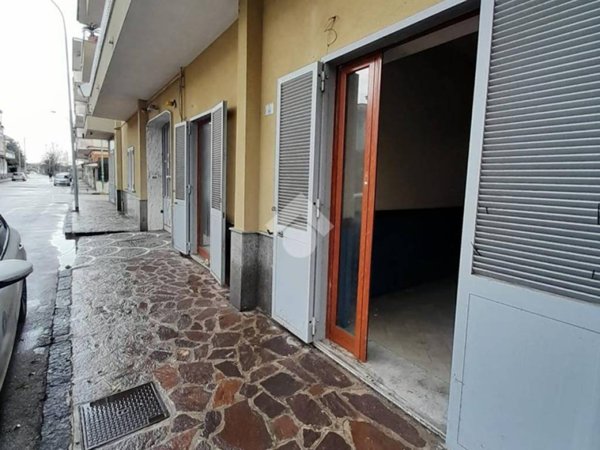 negozio in affitto ad Afragola