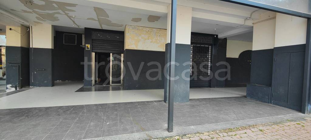 negozio in affitto ad Afragola