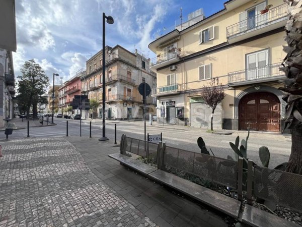 negozio in affitto ad Afragola in zona Centro Città